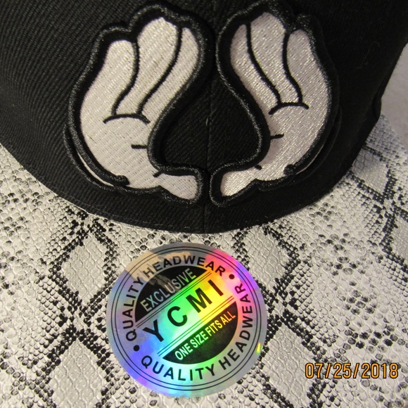 Snap Back - Picture 2 of 4